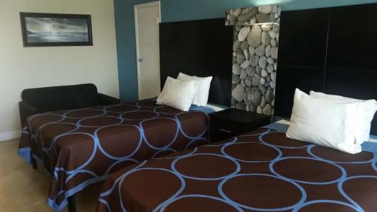 Driftwood Beach Motel - 159