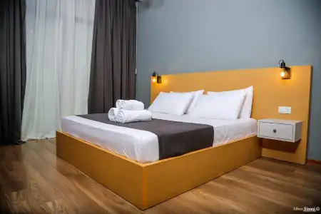 Arc Tirana - 76