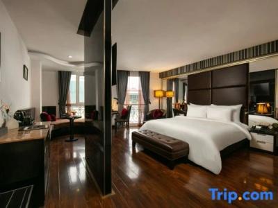 La Nueva Boutique Ha Noi - 242