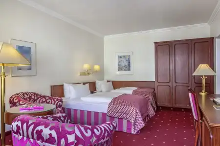 Bernstein Villa Kastania - 5