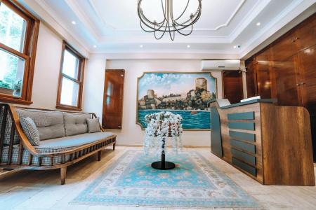 Gulliver Mansion - 1