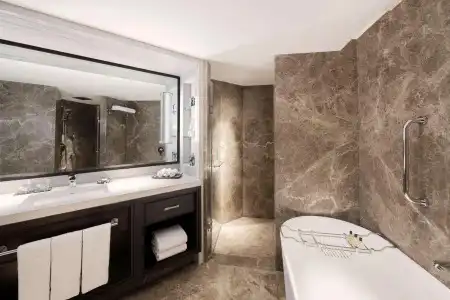 Shangri-La Eros, New Delhi - 11