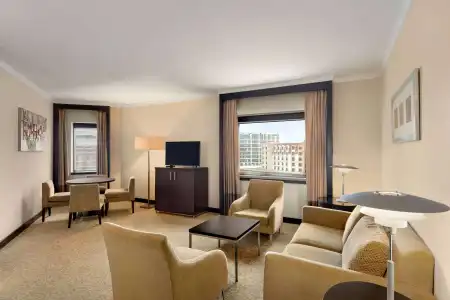 Ramada Plaza by Wyndham Deira - 14