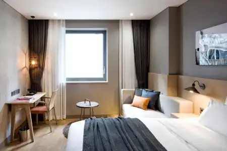 Hotel28 Myeongdong - 56