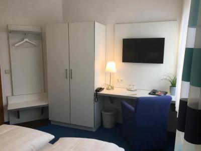 & Restaurant Park Cafe ISA - 43