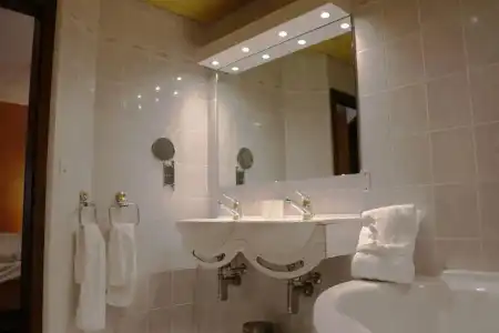 Grichting & Serviced Apartments - 146