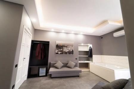 H. G. Boutique Toledo Napoli Centro - 115