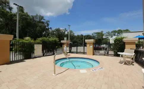 Holiday Inn Express Tampa N I-75 - University Area by IHG - 8