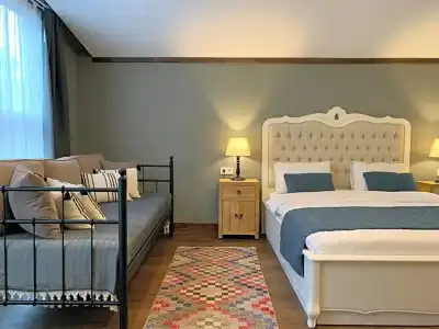 Loka Suites - 38