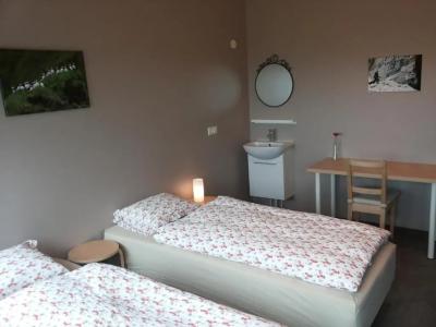 Guesthouse Reynir - 12