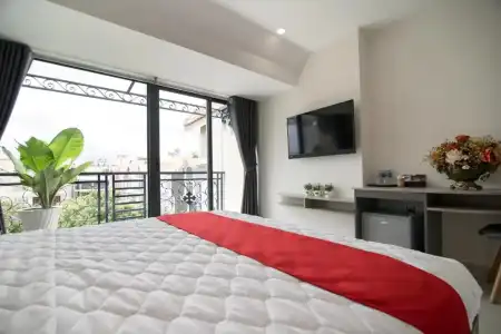 Bin Bin 7 - Near Ton Duc Thang University - 78