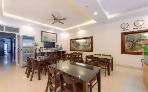 Luxury Airport & Spa - 16
