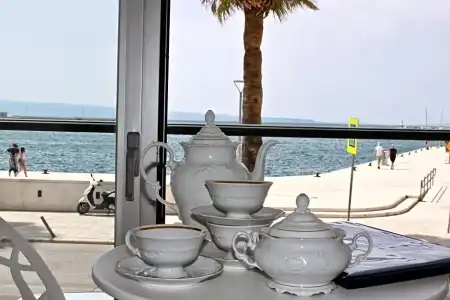 Galeria Valeria Seaside Downtown - Mag Quaint & Elegant Boutiques - 158