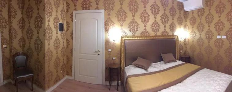 Romantic Escapade in Venice - 37