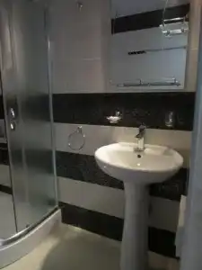 Red Stone Guest House - 5