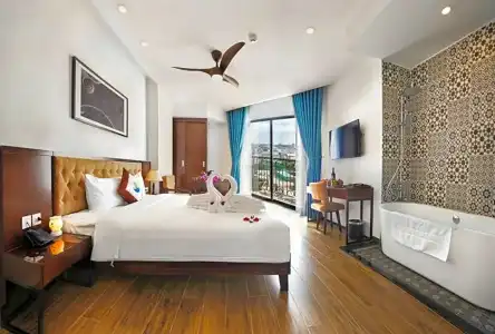 Ritzy Boutique Da Nang - 142