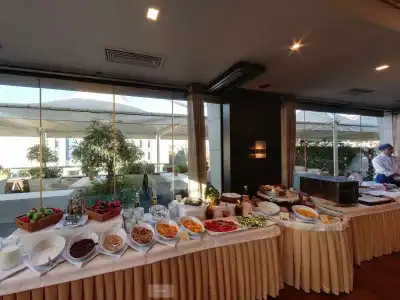 Tirana International & Conference Center - 12