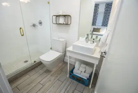 Oceanside and Suites - 35