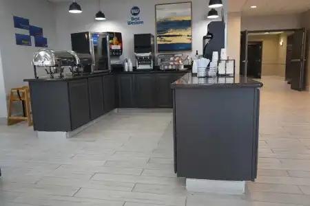 Best Western Lubbock West Inn & Suites - 39