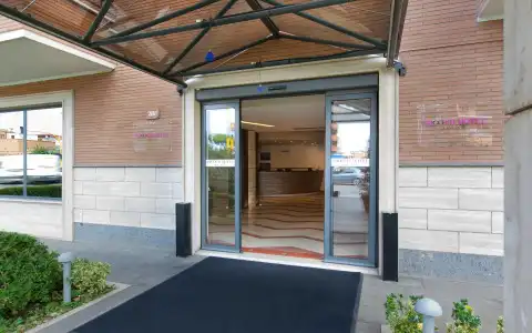 Garner Rome Aurelia by IHG - 24