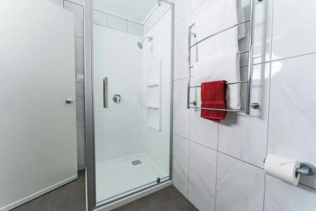 Aubyn Court Spa Motel - 153