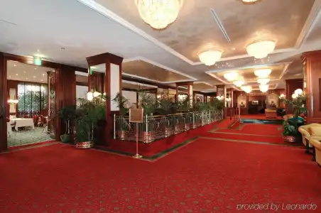 Royal Carlton - 2