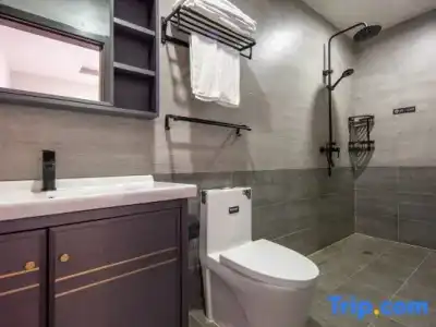 Mayfair Plaza Motel - 95