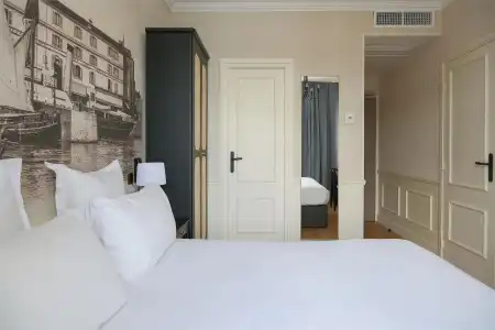 Best Western Le Cheval Blanc - Vieux Port - 35
