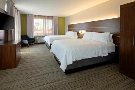 Holiday Inn Express & Suites Fresno South by IHG - 41
