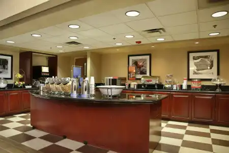 Hampton Inn & Suites Phoenix/Scottsdale - 40