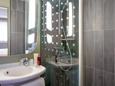 Ibis Paris Canal Saint Martin - 49