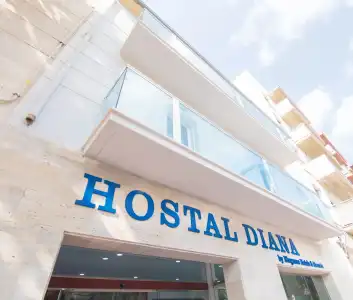 Blu Hostal Diana - 0