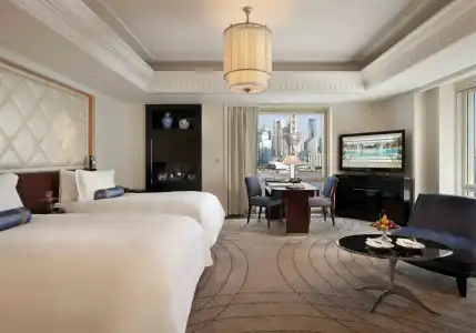 The Peninsula Shanghai - 16