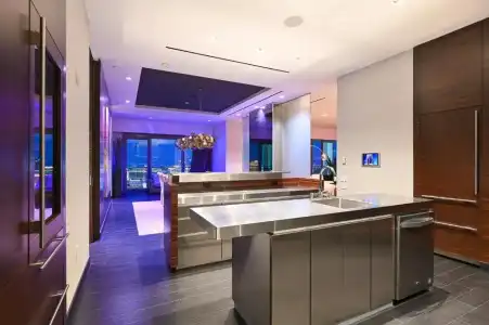Beautiful Palms Place Suite - 393
