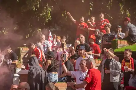 Anfield - 10