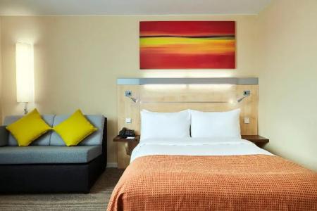 Premier Inn Berlin City Centre - 50