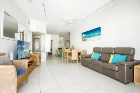 Rolling Surf Resort - 260