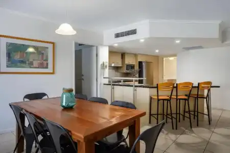 Rolling Surf Resort - 177