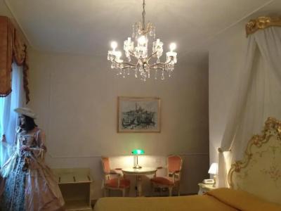 At Leonard - 37