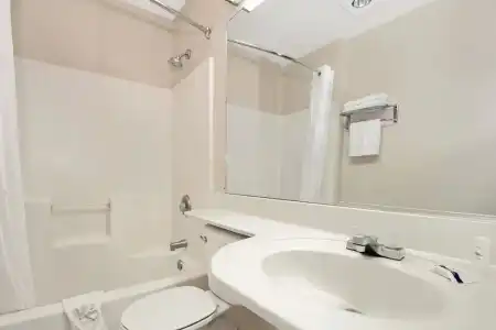 Microtel Inn & Suites by Wyndham Albuquerque West - 19