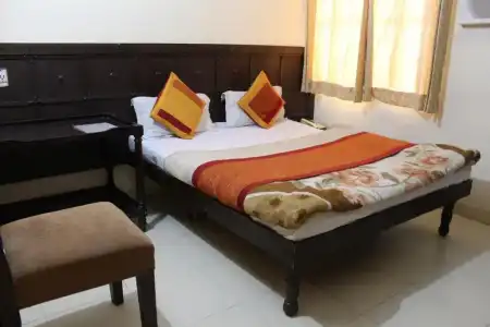Raghuraj Palace - 28