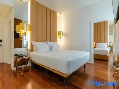 The 7, Suites, Studios & Apartments - 14