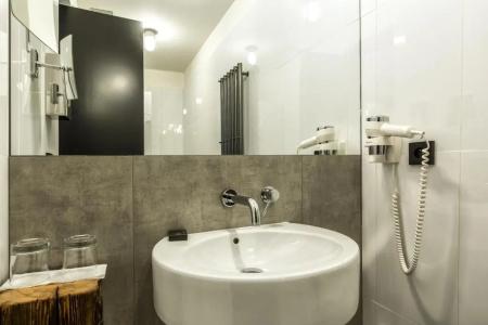 Sophie's Hostel - 51