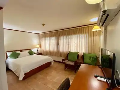 Surin Bay Inn - 31