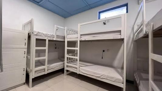 VILLA 92 - City - Hostel - 44