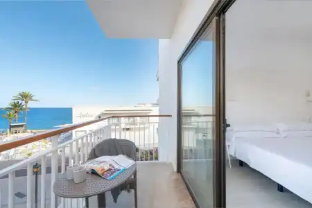 Atolon & Kaafu Beach Club - 42