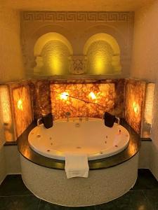 Abu Hayat Cave Suites - 111