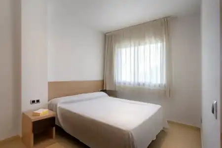 SG Costa BCN Apartments - 17