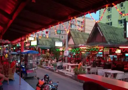 Punyapha Place Pattaya Beach - 25