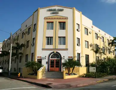 Freehand Miami - 0